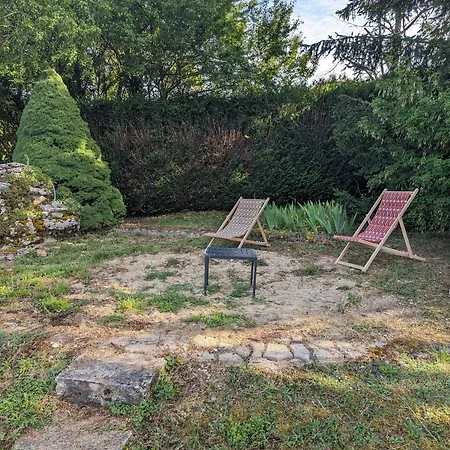 Maison Avec Piscine Interieure, Terrasse Et Wi-fi Gratuit A Curel - Fr-1-611-92 Ferienhaus *