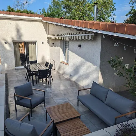 Maison Avec Piscine Interieure, Terrasse Et Wi-fi Gratuit A Curel - Fr-1-611-92 Ferienhaus Curel (Haute-Marne)